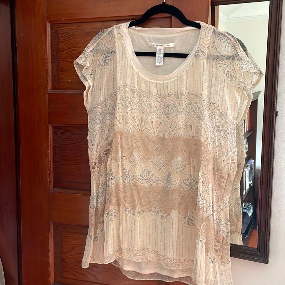 Gorgeous silk 2-layer DVF top with lace and silk chiffon